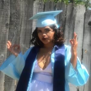 Meet your Posher, Jackeline